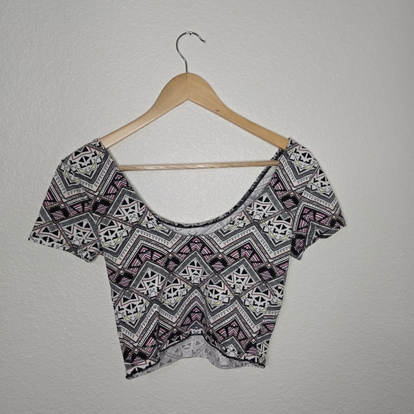 PINK Victoria's Secret  Crop Top - Picture 2 of 2